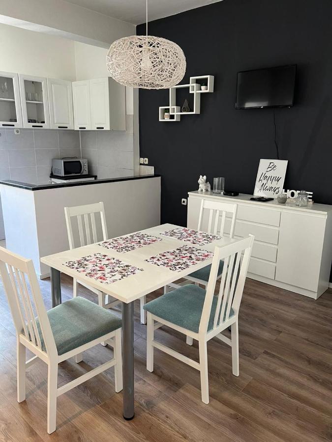 דירות זאדאר Apartman Robi מראה חיצוני תמונה