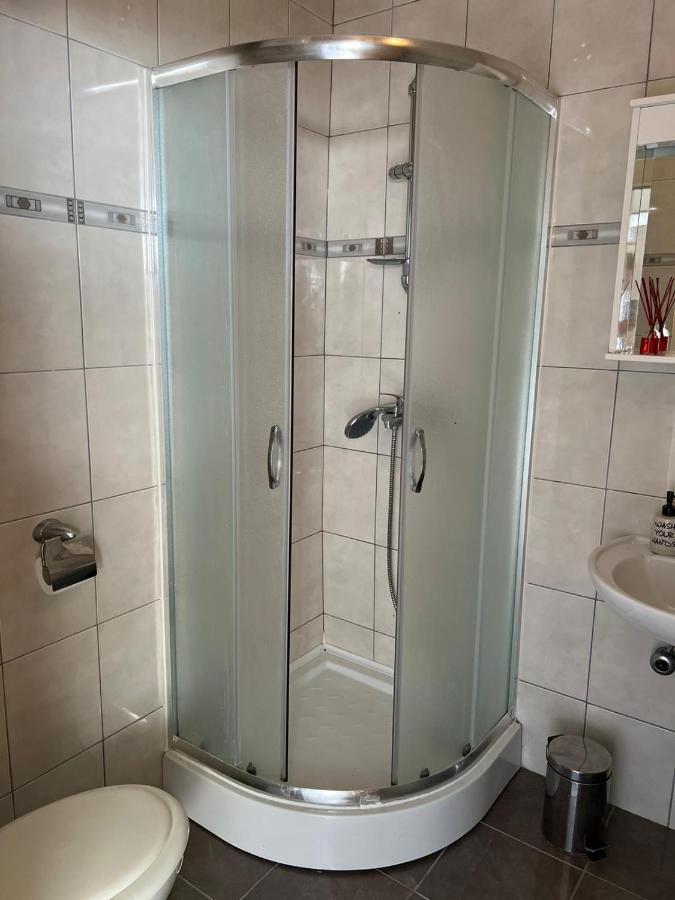 דירות זאדאר Apartman Robi מראה חיצוני תמונה